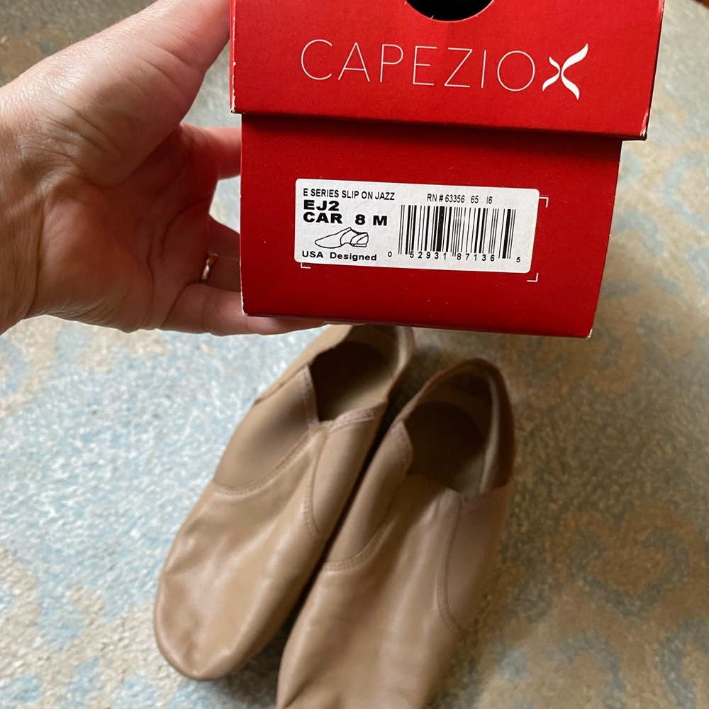 Capezio jazz shoes EJ2 car 8M